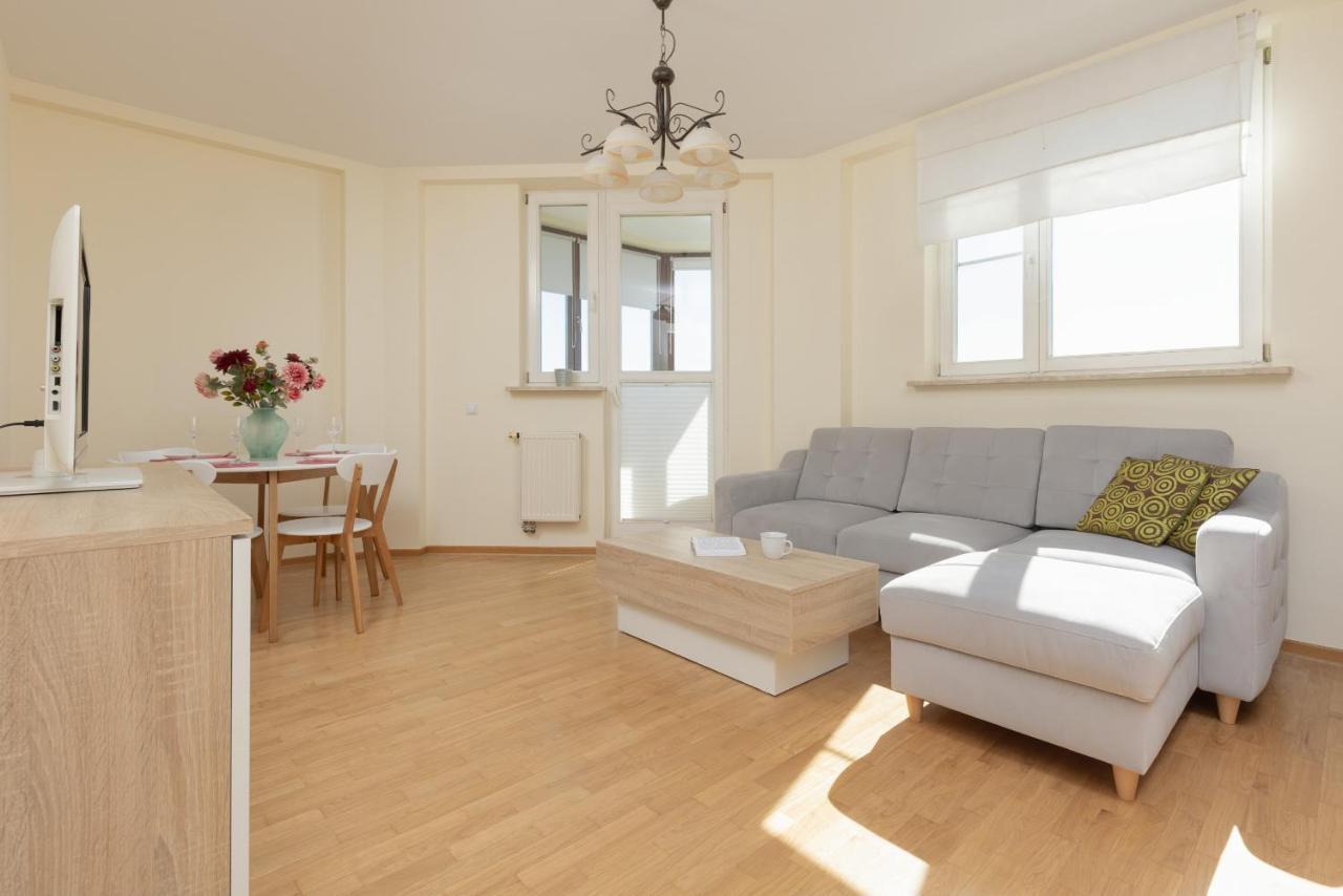 Belgradzka By Renters Apartment Warsaw