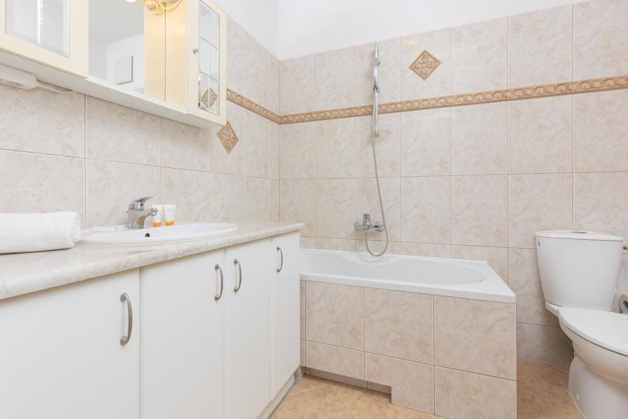 Belgradzka By Renters *